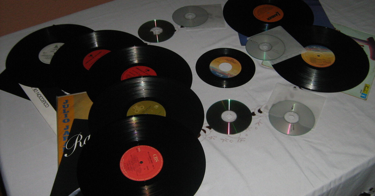 Vinyl Sales Statistics 2026: Every Number That Matters